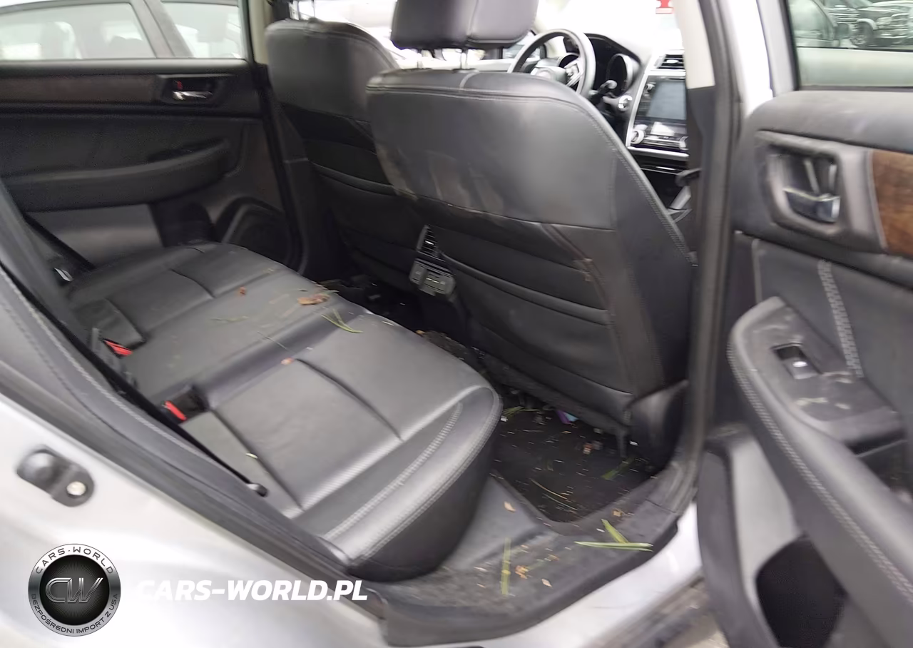 2018 Subaru Outback 2.5I Limited VIN:4S4BSANC6J3246767 - 8