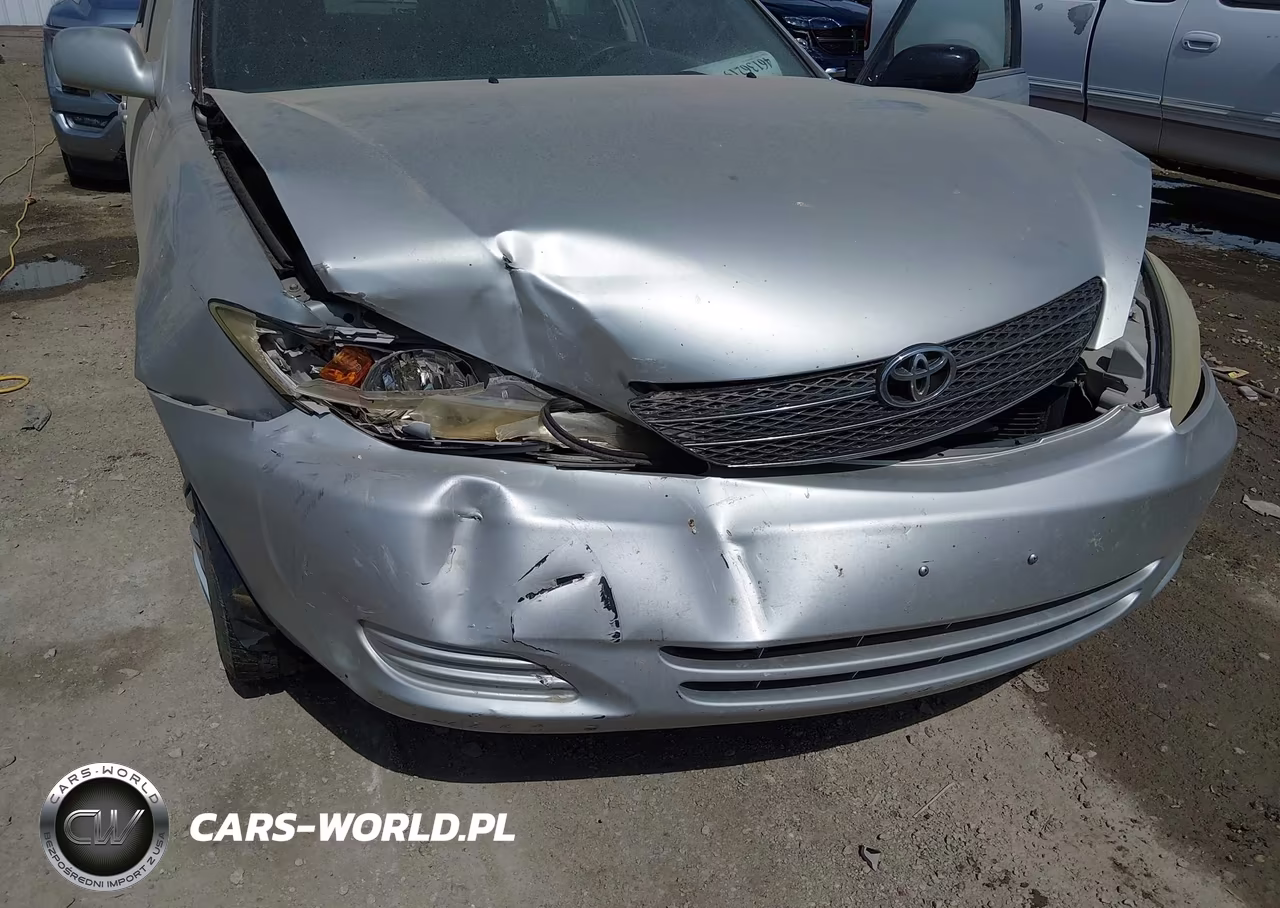 2003 Toyota Camry Le VIN:4T1BE32K13U674032 - 6