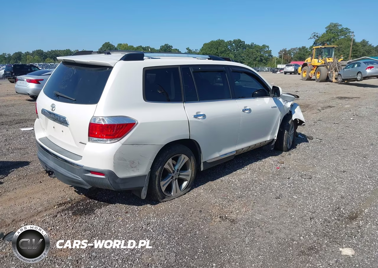 2011 Toyota Highlander Limited V6 VIN:5TDDK3EH5BS071870 - 4