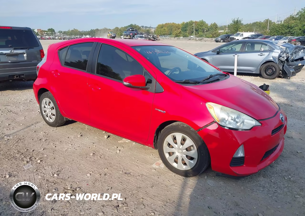 2013 Toyota Prius C Two