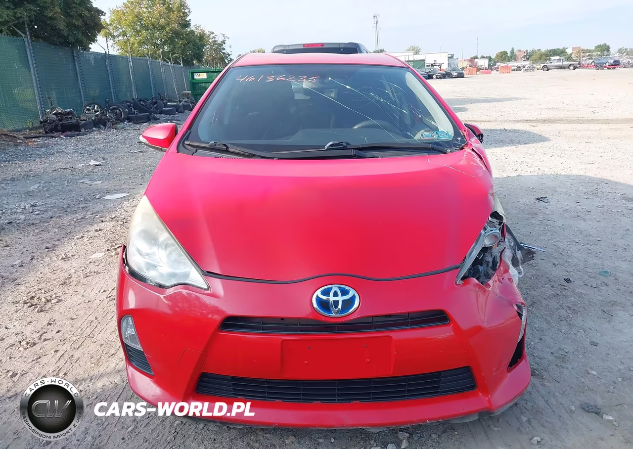 2013 Toyota Prius C Two VIN:JTDKDTB31D1540866 - 12