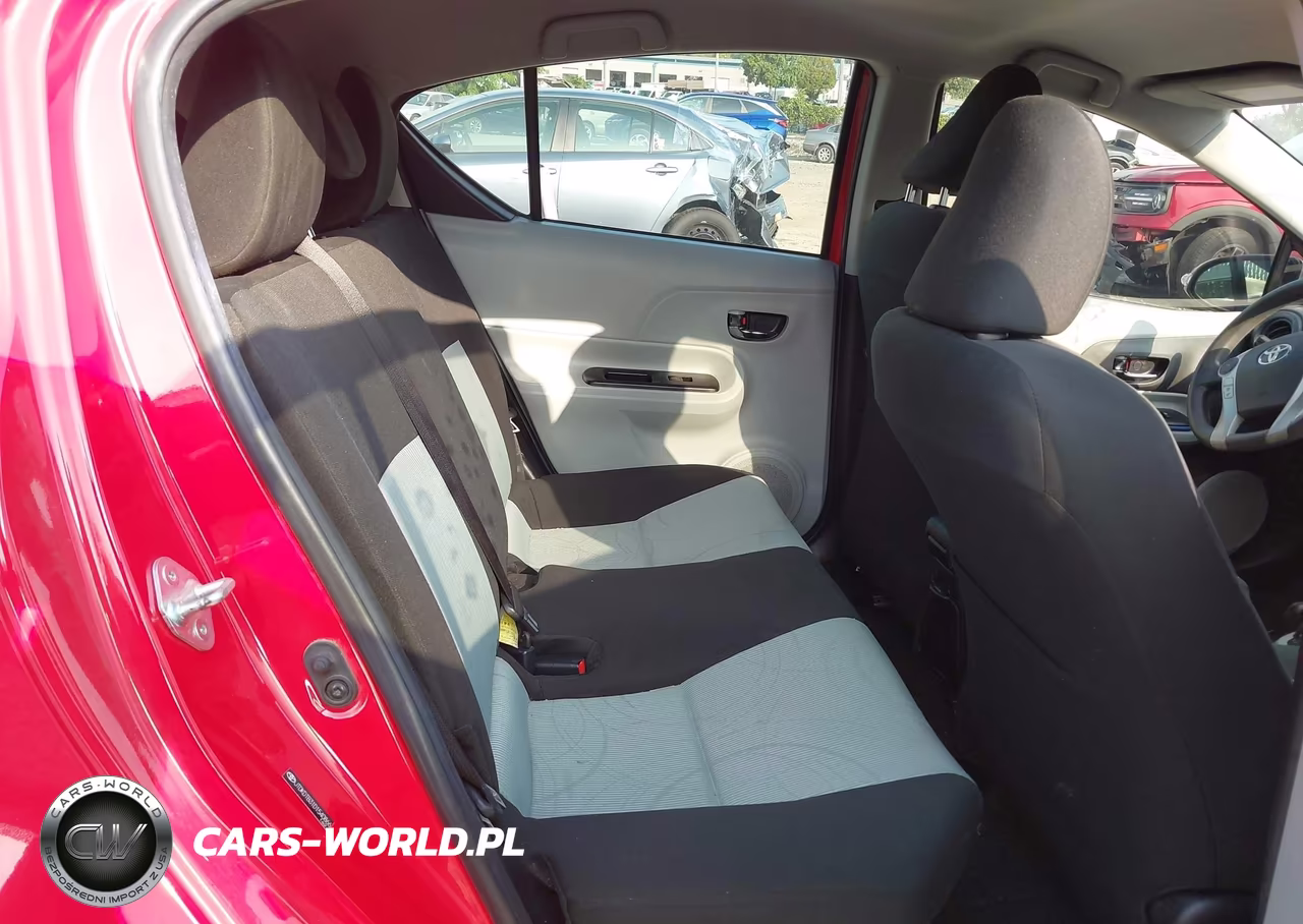 2013 Toyota Prius C Two VIN:JTDKDTB31D1540866 - 8