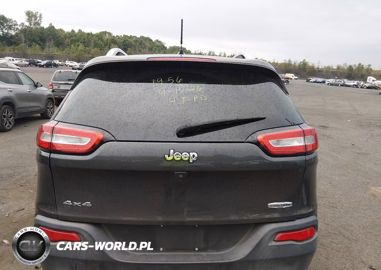 2014 Jeep Cherokee Latitude VIN:1C4PJMCB4EW216454 - 16