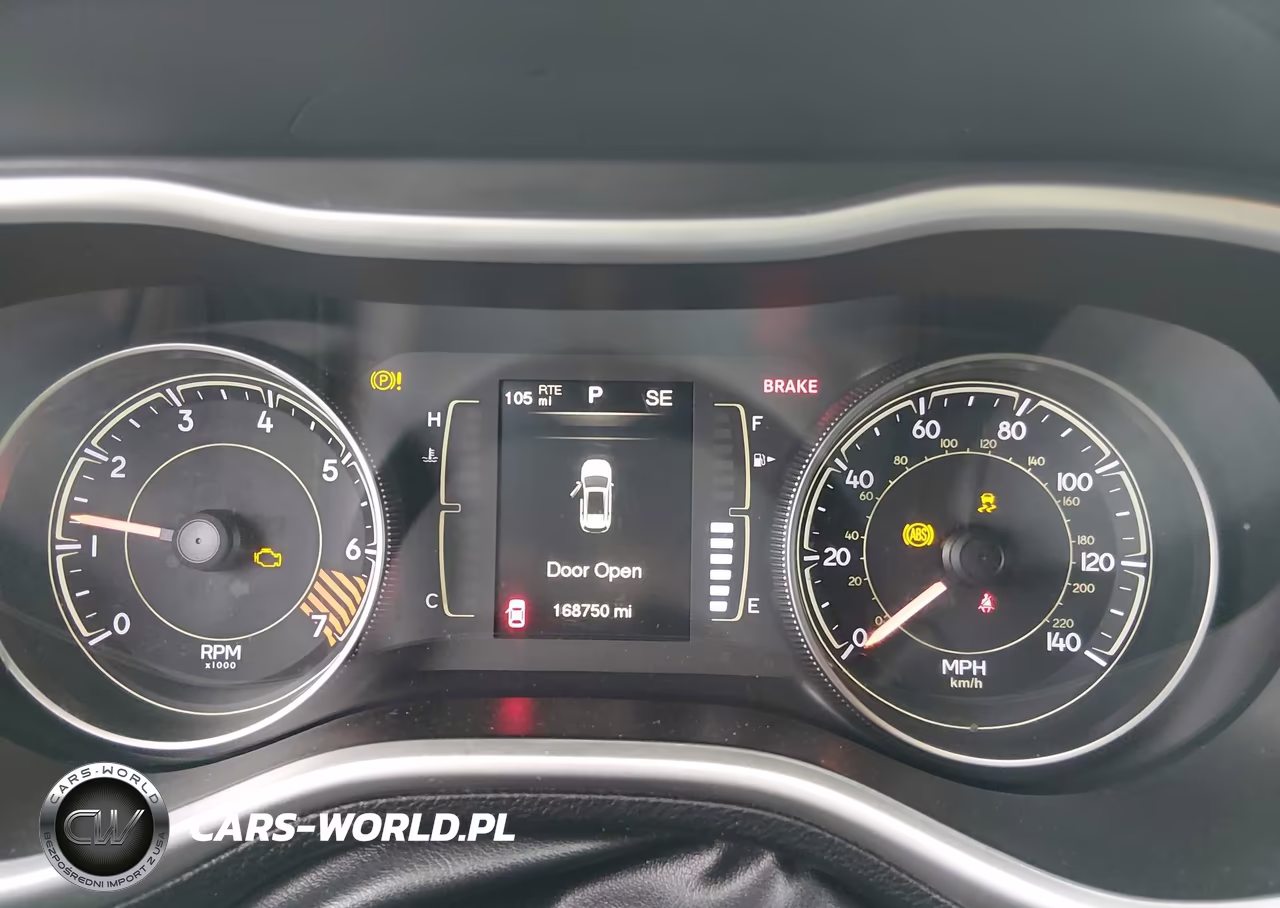 2014 Jeep Cherokee Latitude VIN:1C4PJMCB4EW216454 - 7