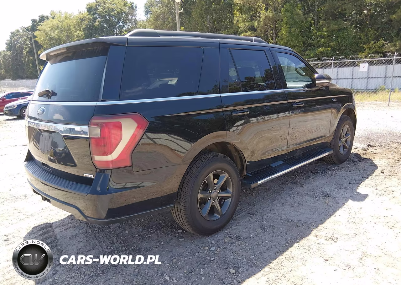 2018 Ford Expedition Xlt VIN:1FMJU1JT8JEA36168 - 4