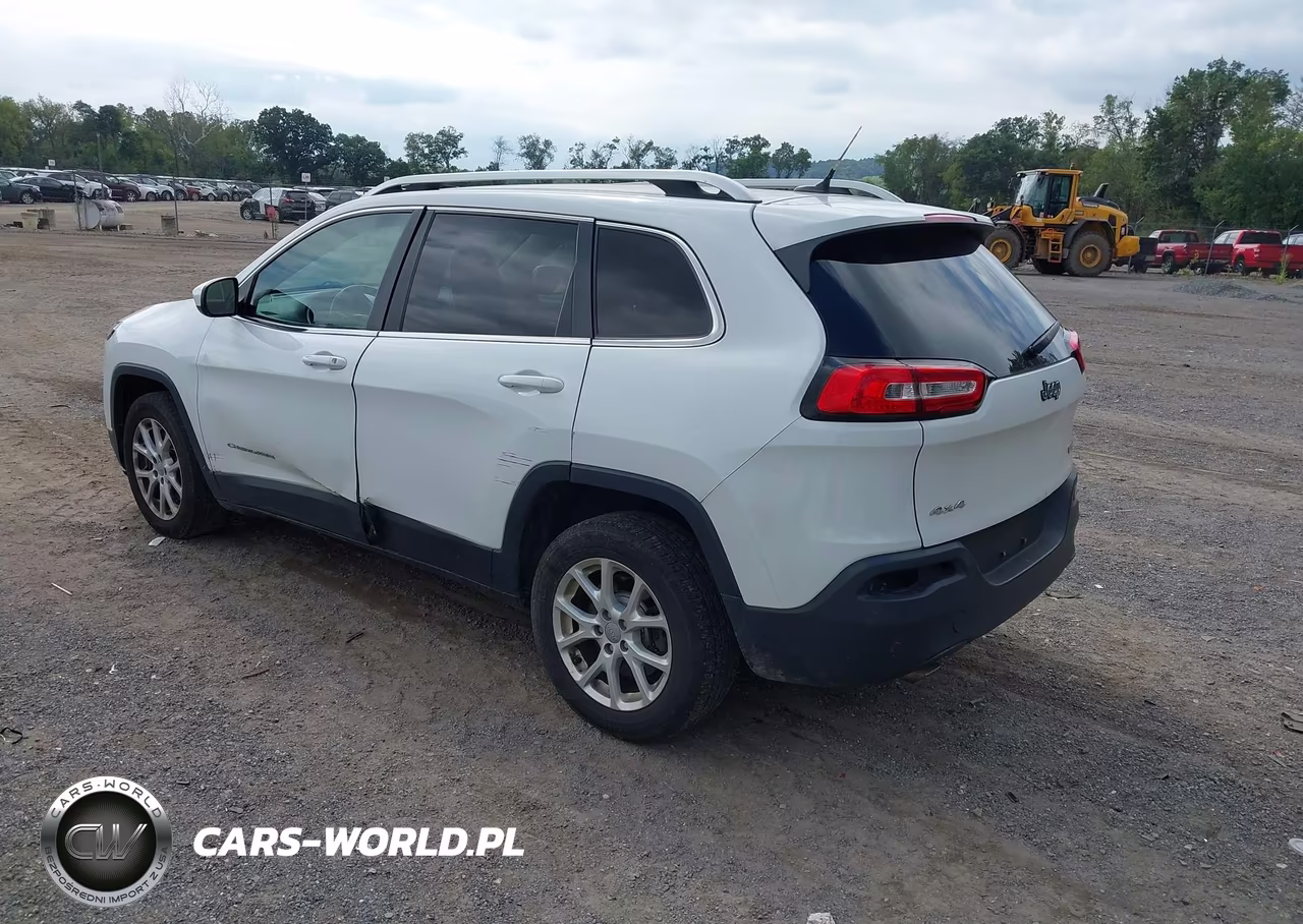2014 Jeep Cherokee Latitude VIN:1C4PJMCB3EW107290 - 3