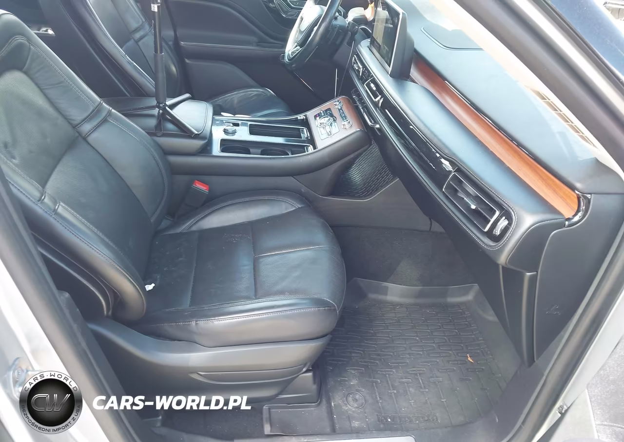 2020 Lincoln Aviator Reserve VIN:5LM5J7XC1LGL04440 - 5