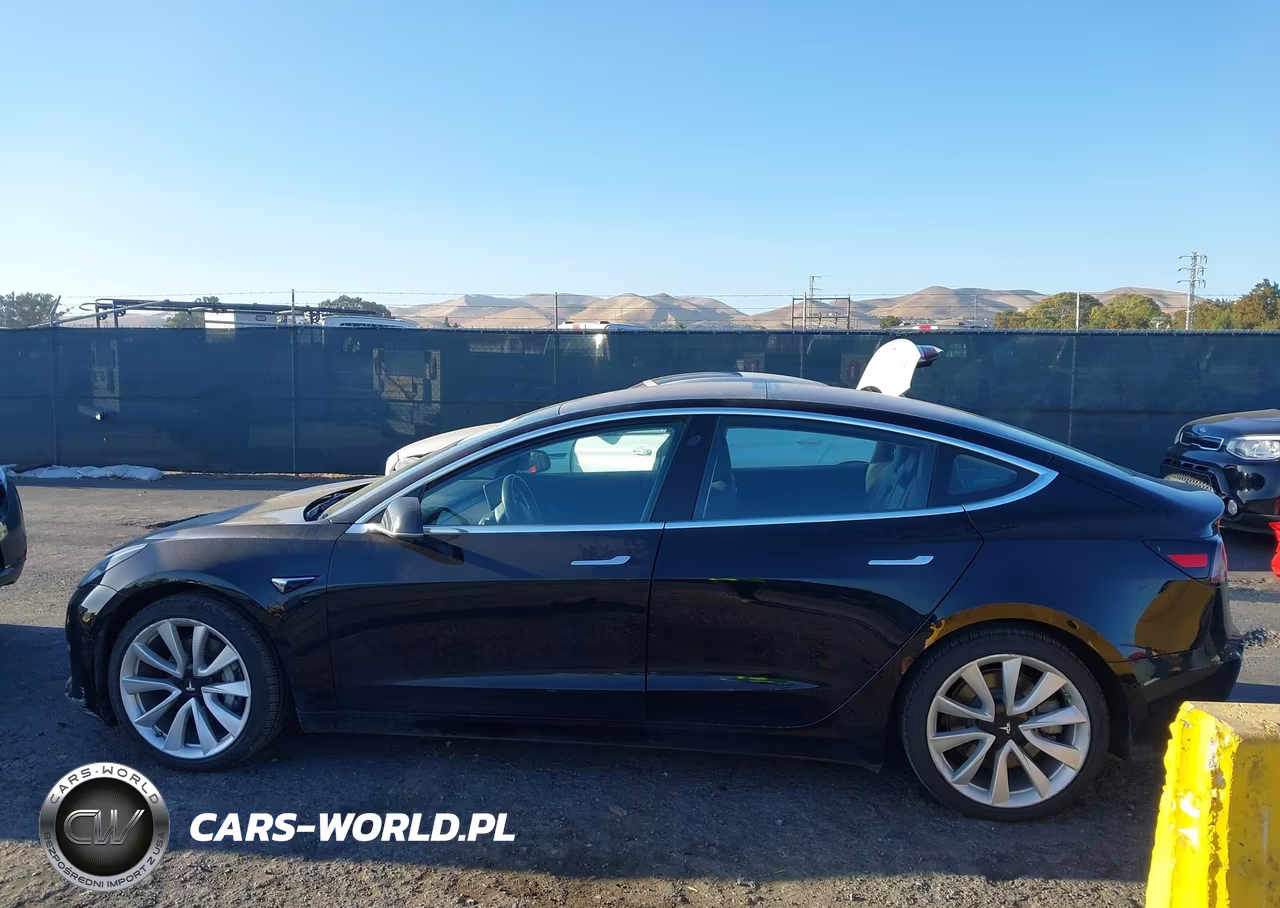 2018 Tesla Model 3 Long Range-Mid Range VIN:5YJ3E1EA5JF037036 - 13