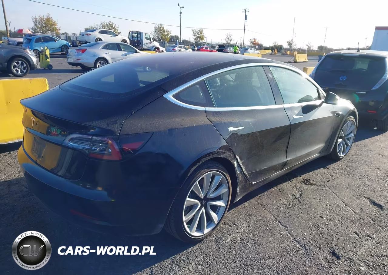 2018 Tesla Model 3 Long Range-Mid Range VIN:5YJ3E1EA5JF037036 - 4
