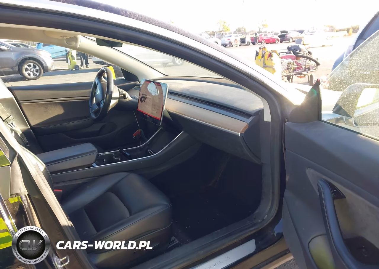 2018 Tesla Model 3 Long Range-Mid Range VIN:5YJ3E1EA5JF037036 - 5
