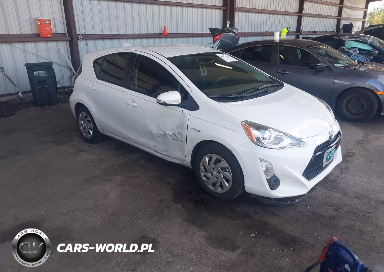 2015 Toyota Prius C Two