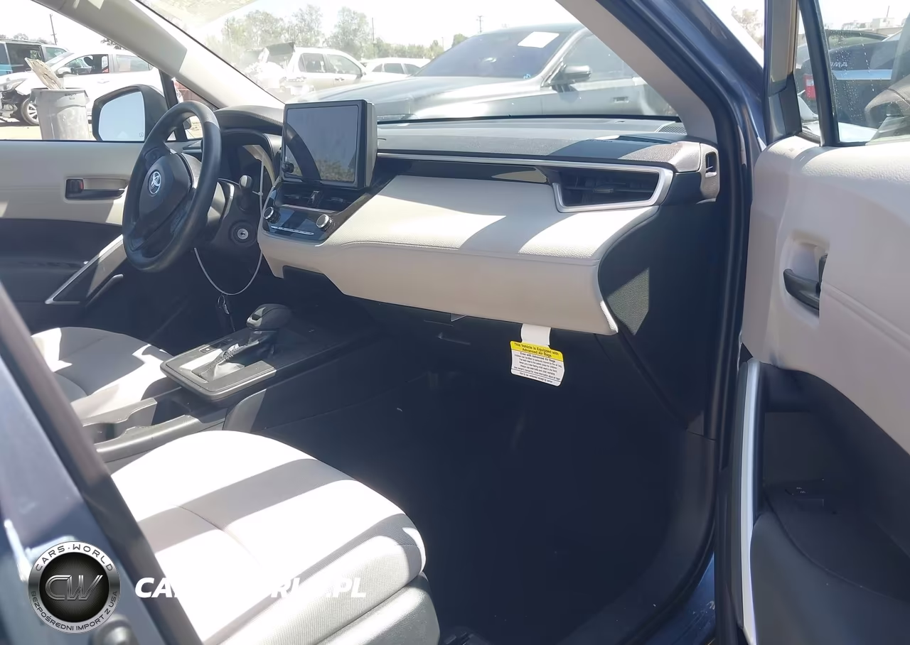 2026 Toyota Corolla Cross L VIN:7MUAAAAGXTV201396 - 5