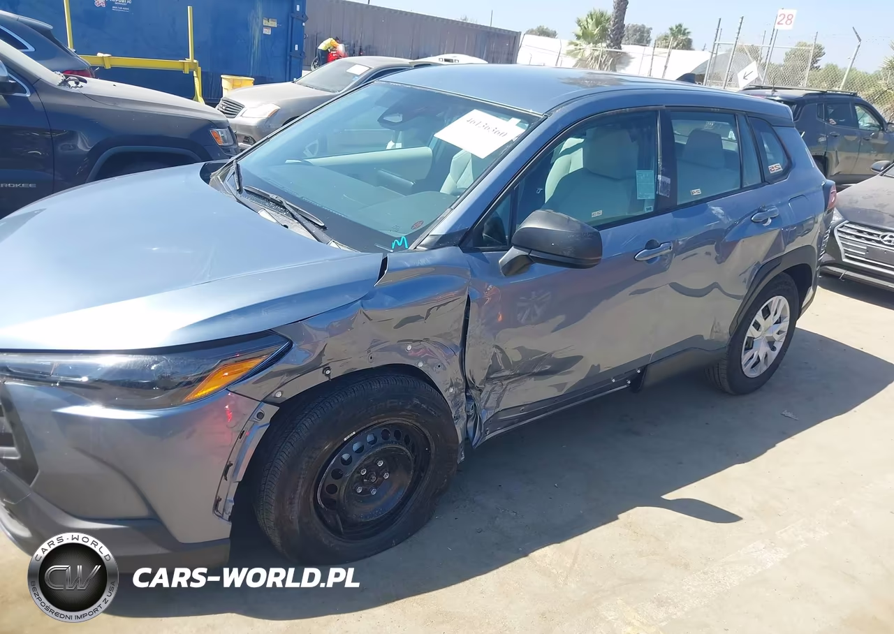 2026 Toyota Corolla Cross L VIN:7MUAAAAGXTV201396 - 6