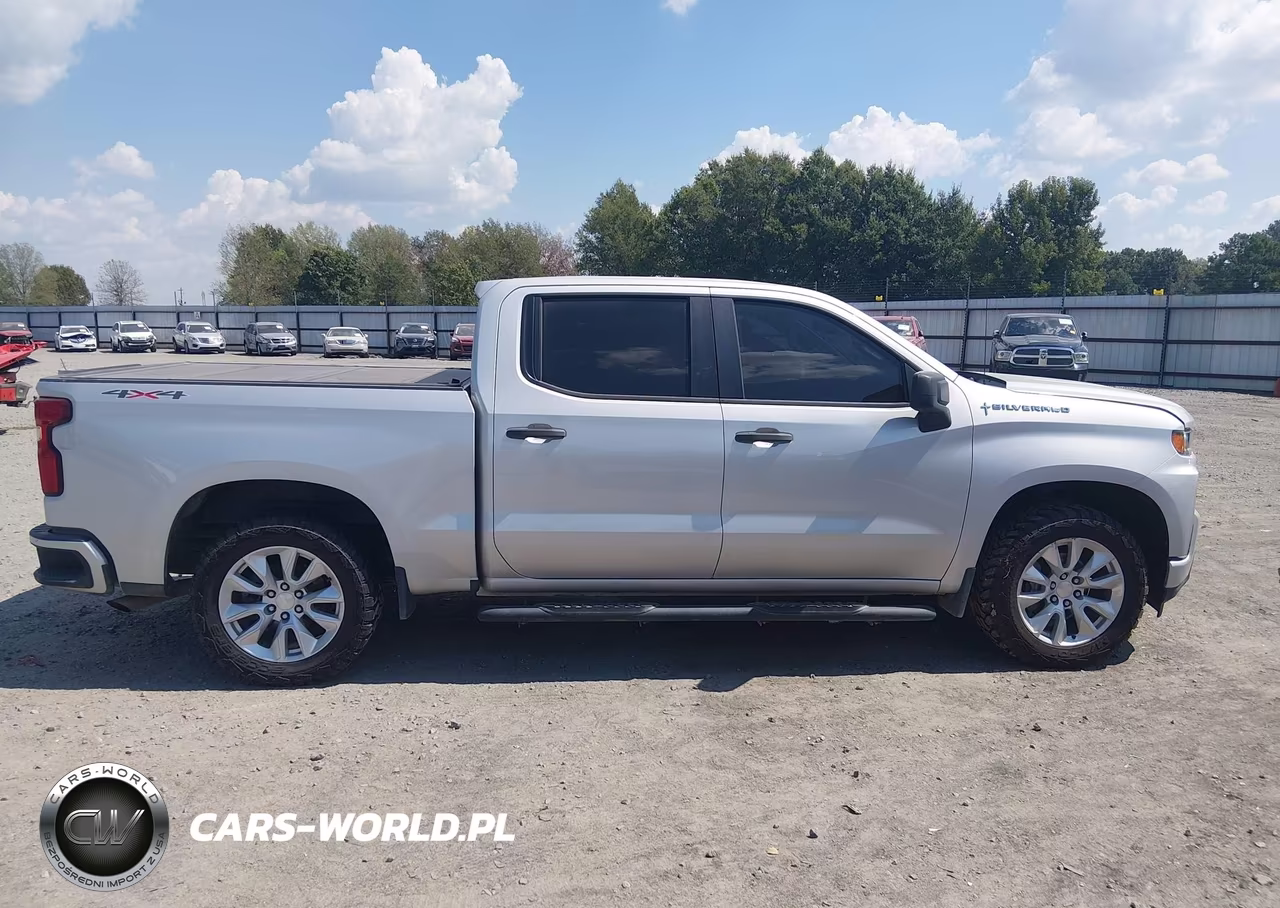 2021 Chevrolet Silverado 1500 4Wd Short Bed Custom VIN:1GCPYBEK2MZ126746 - 14