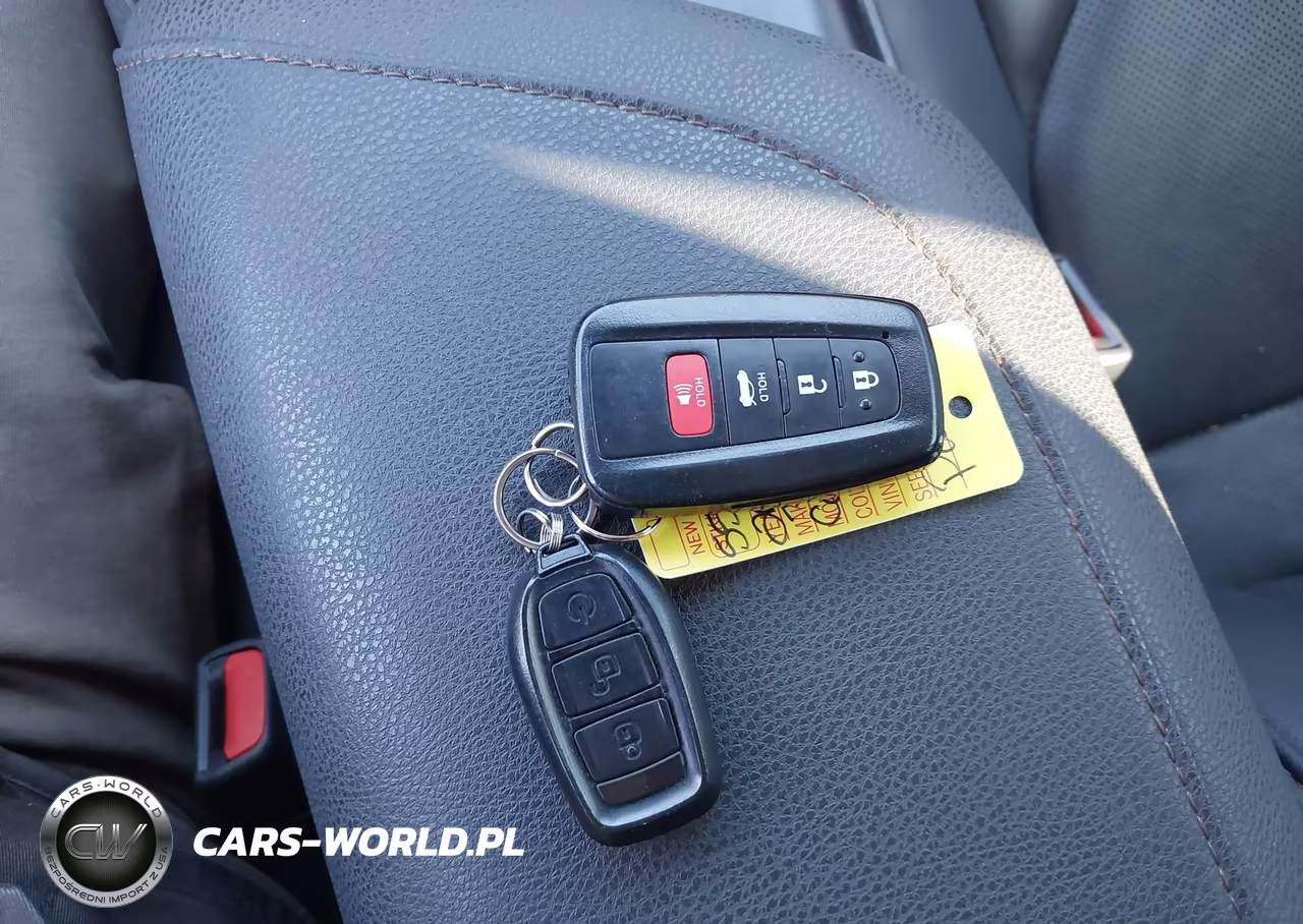 2020 TOYOTA CAMRY XLE VIN:4T1F11AK9LU906587 - 11