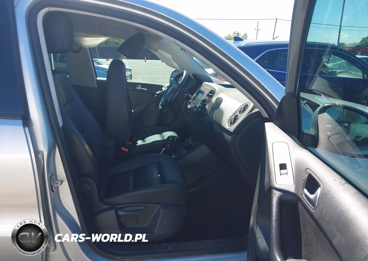 2016 Volkswagen Tiguan S VIN:WVGBV7AX8GW569888 - 5