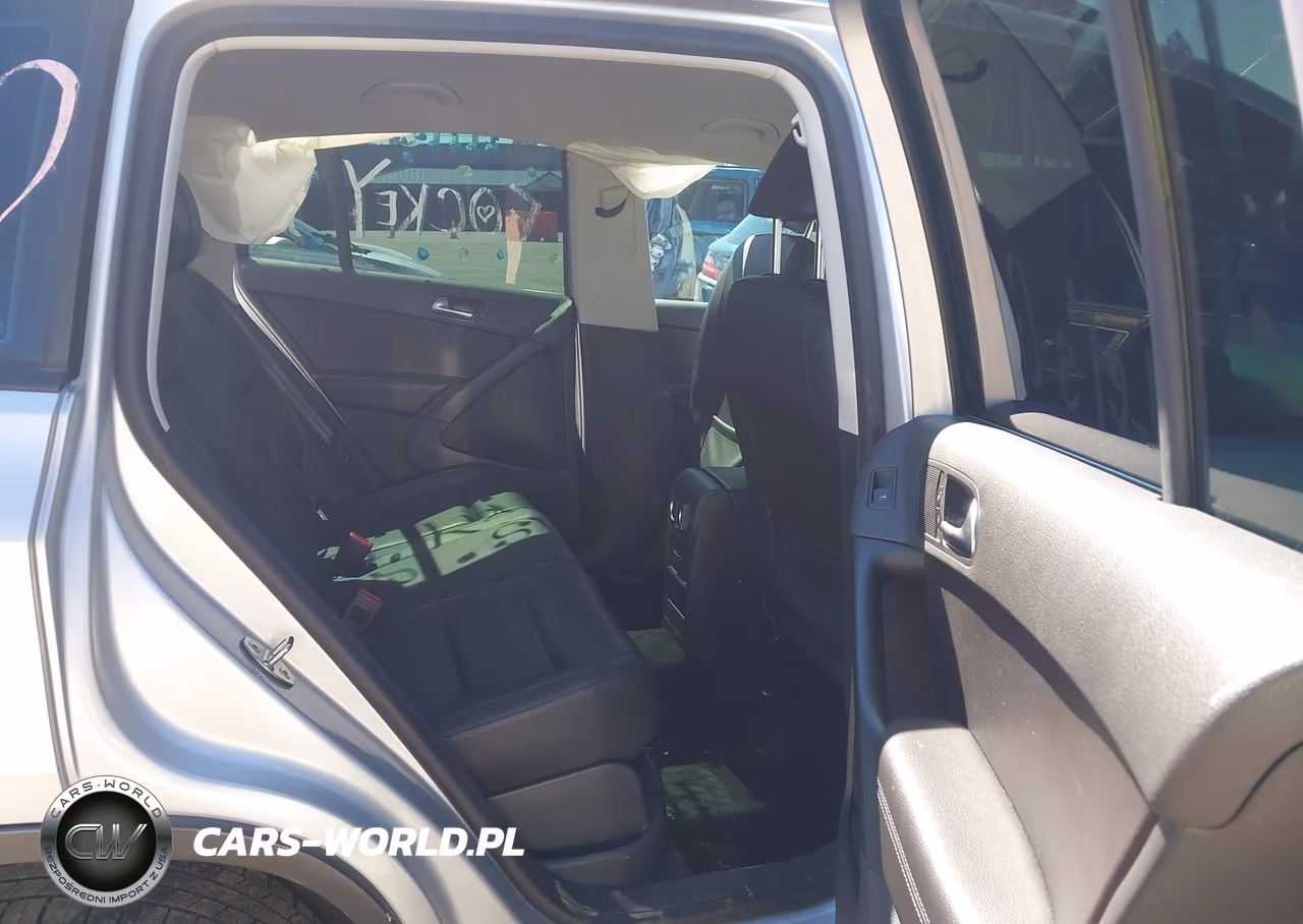2016 Volkswagen Tiguan S VIN:WVGBV7AX8GW569888 - 8