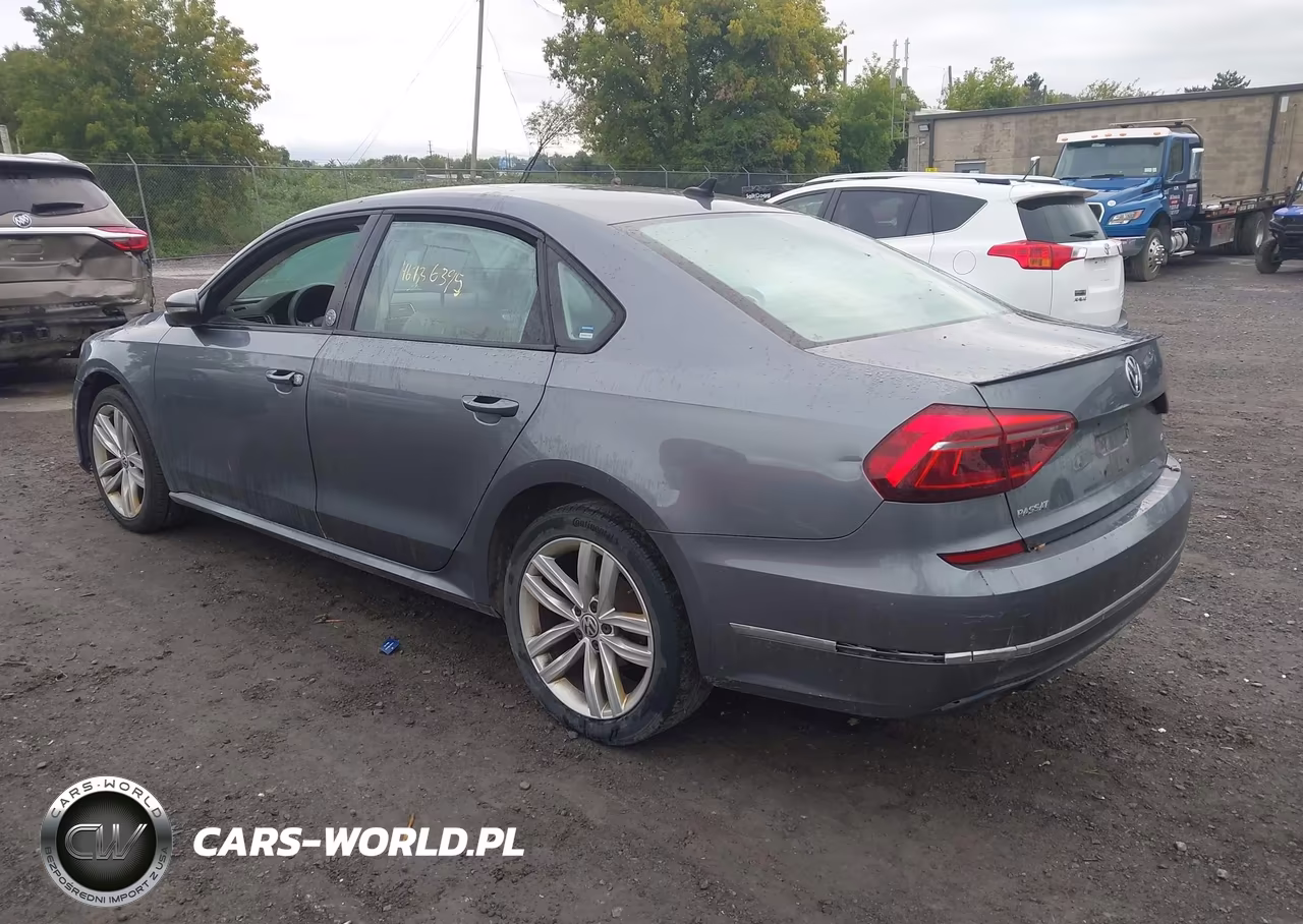 2019 Volkswagen Passat 2.0T Wolfsburg Edition VIN:1VWLA7A34KC003431 - 3