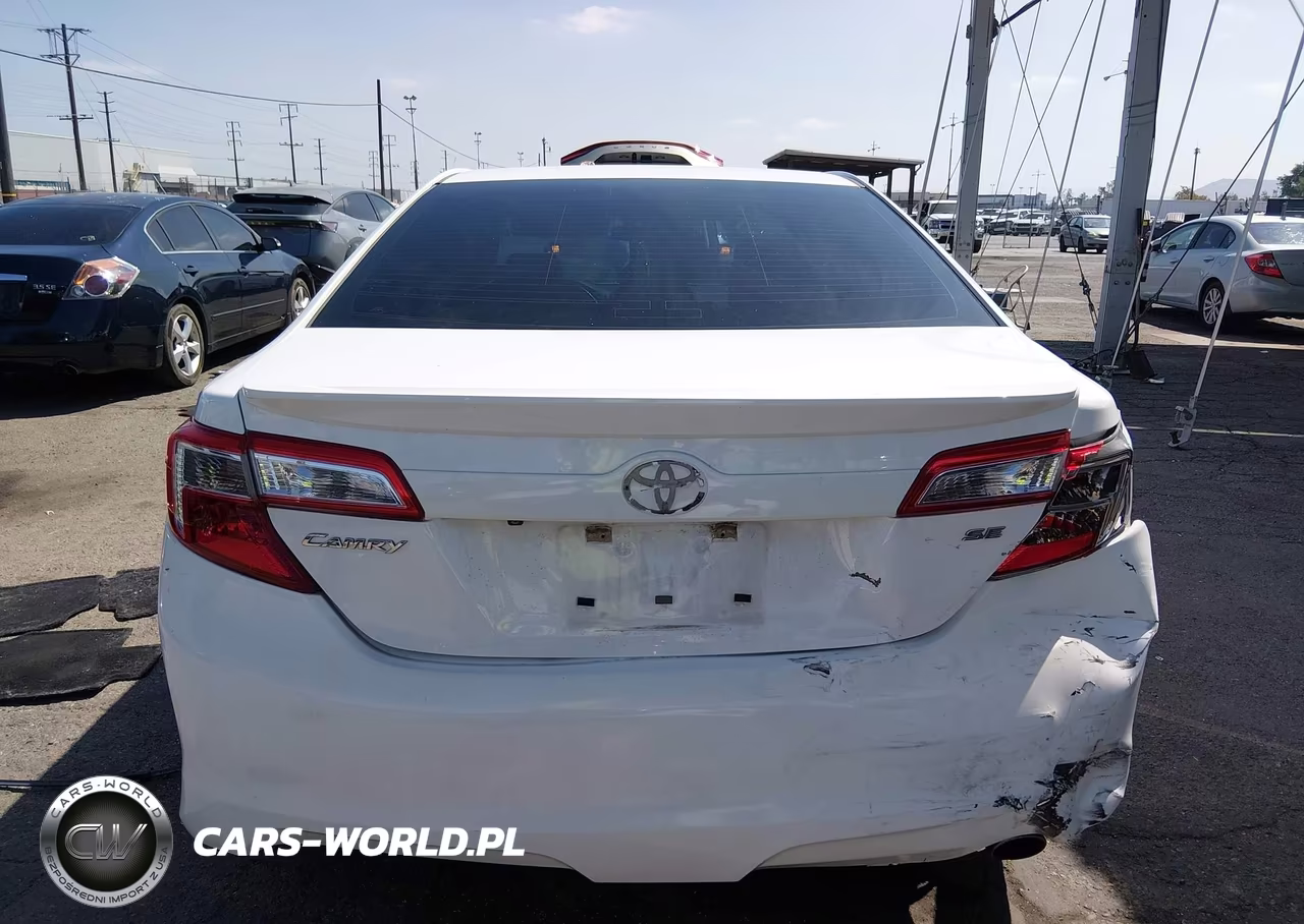 2014 Toyota Camry Se VIN:4T1BF1FK5EU457047 - 16
