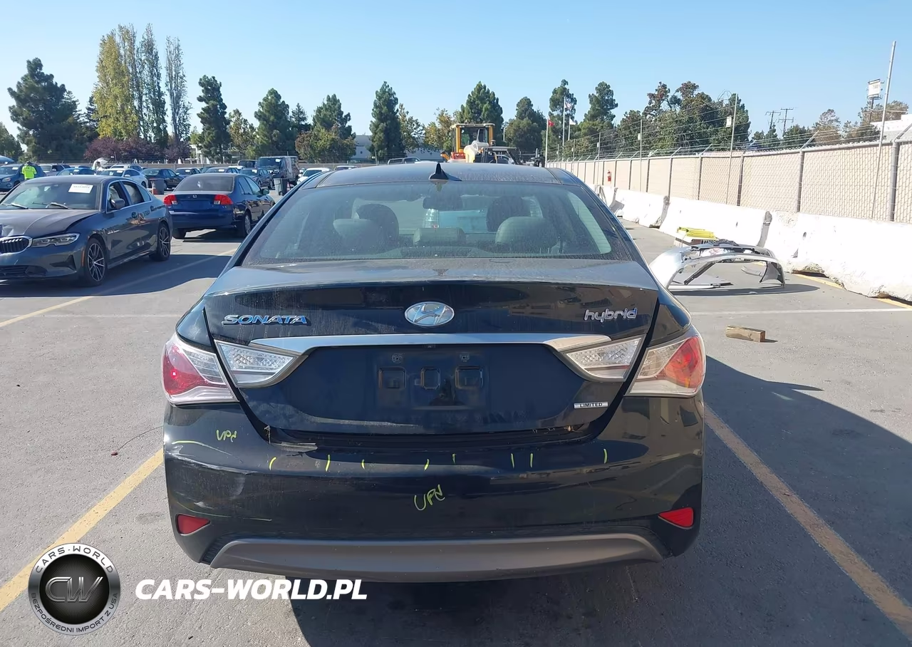 2013 Hyundai Sonata Hybrid Limited VIN:KMHEC4A41DA075548 - 15