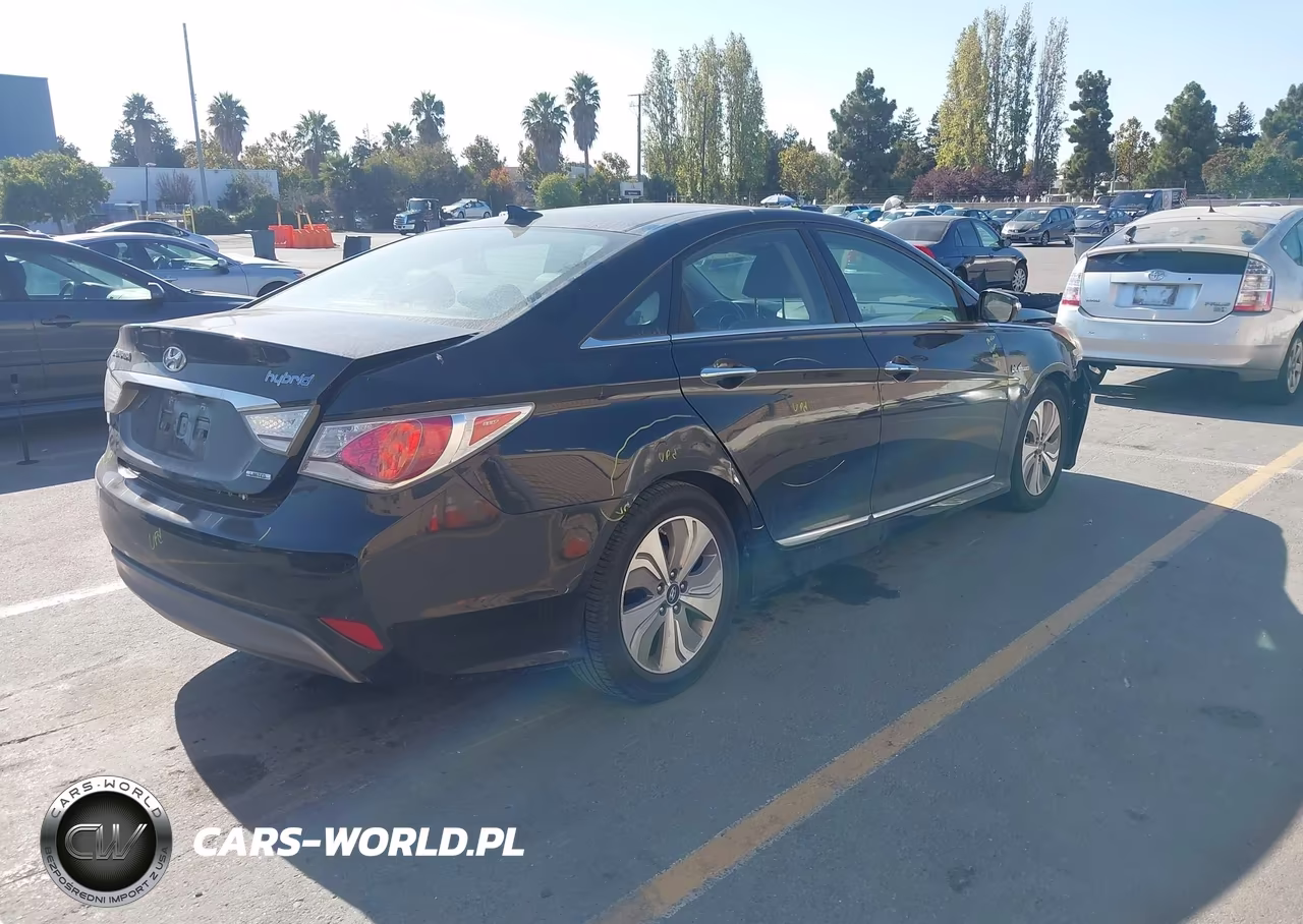 2013 Hyundai Sonata Hybrid Limited VIN:KMHEC4A41DA075548 - 4