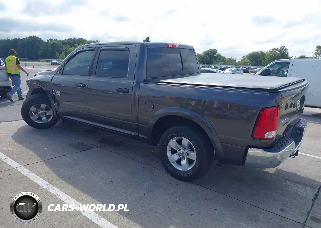 2015 Ram 1500 Outdoorsman VIN:1C6RR7LG6FS719580 - 3