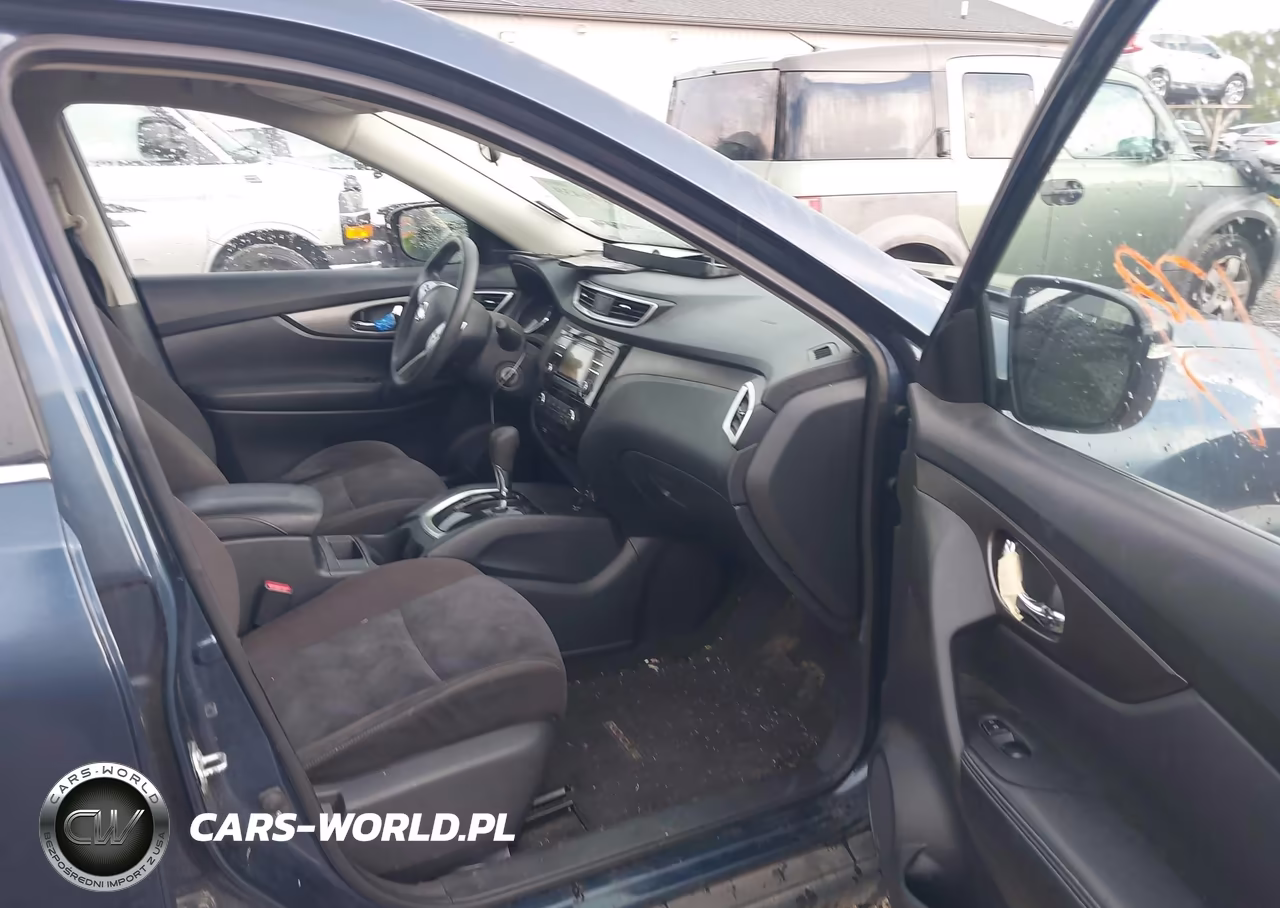 2015 Nissan Rogue S VIN:KNMAT2MV5FP571013 - 5