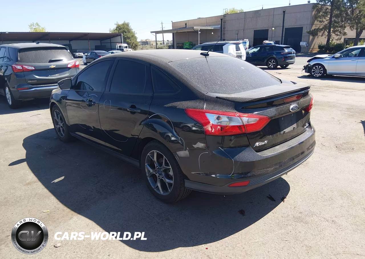2013 Ford Focus Se VIN:1FADP3F29DL285122 - 3