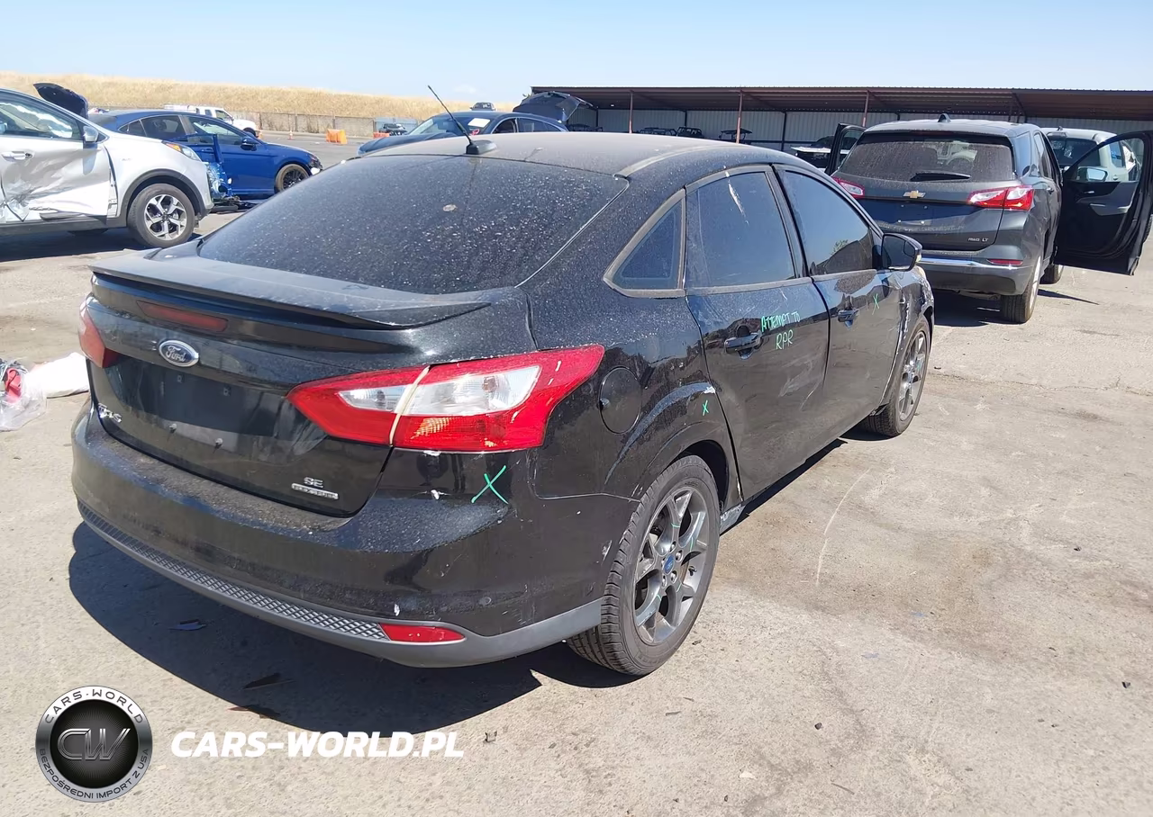 2013 Ford Focus Se VIN:1FADP3F29DL285122 - 4