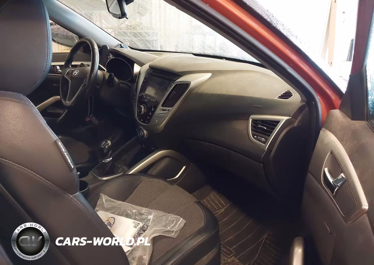 2012 Hyundai Veloster Base W-Black VIN:KMHTC6AD9CU074793 - 5