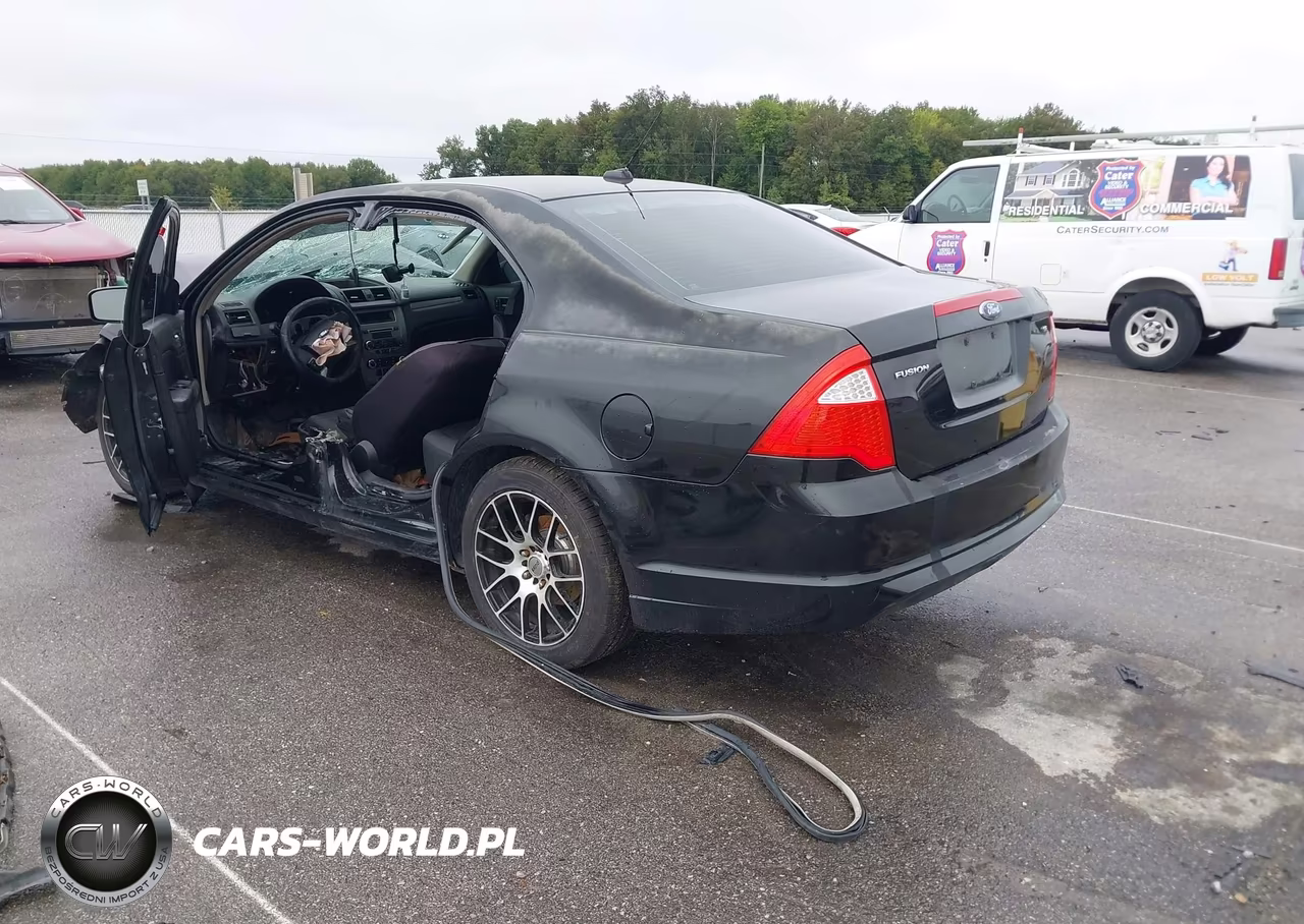 2010 Ford Fusion Se VIN:3FAHP0HA4AR198925 - 3