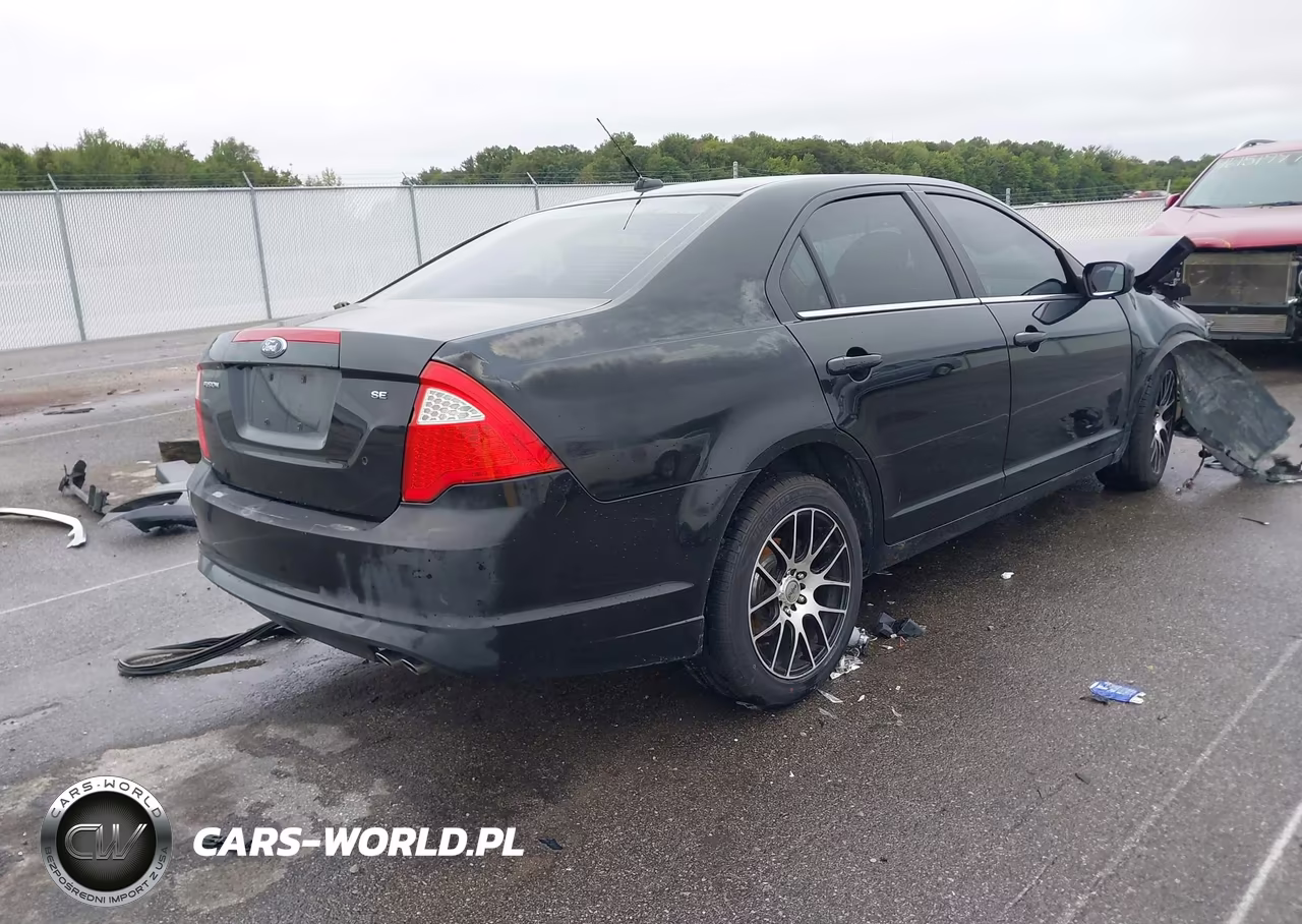 2010 Ford Fusion Se VIN:3FAHP0HA4AR198925 - 4