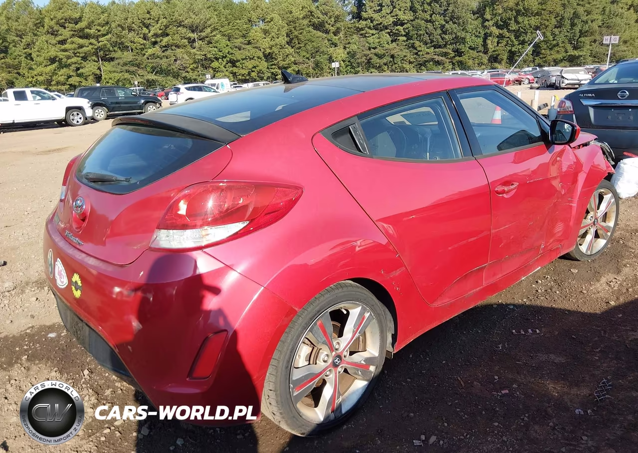 2017 Hyundai Veloster Value Edition VIN:KMHTC6AD2HU312829 - 4