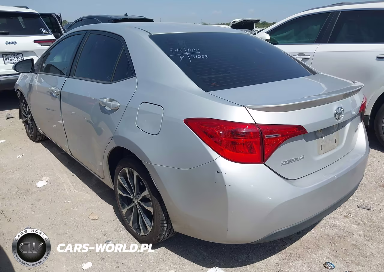 2017 Toyota Corolla Se VIN:2T1BURHE2HC770803 - 3