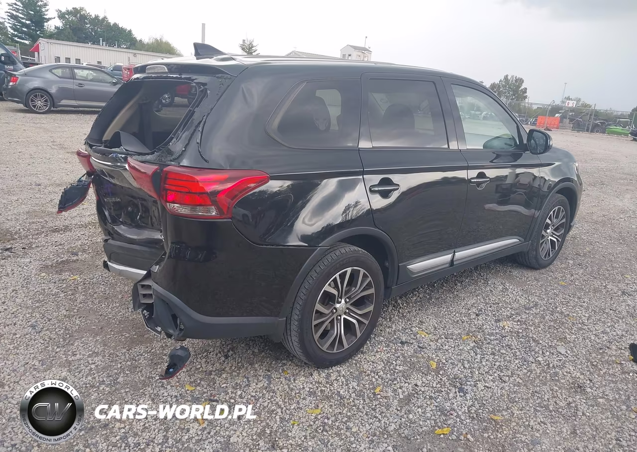 2018 Mitsubishi Outlander Es VIN:JA4AZ3A33JJ000682 - 4