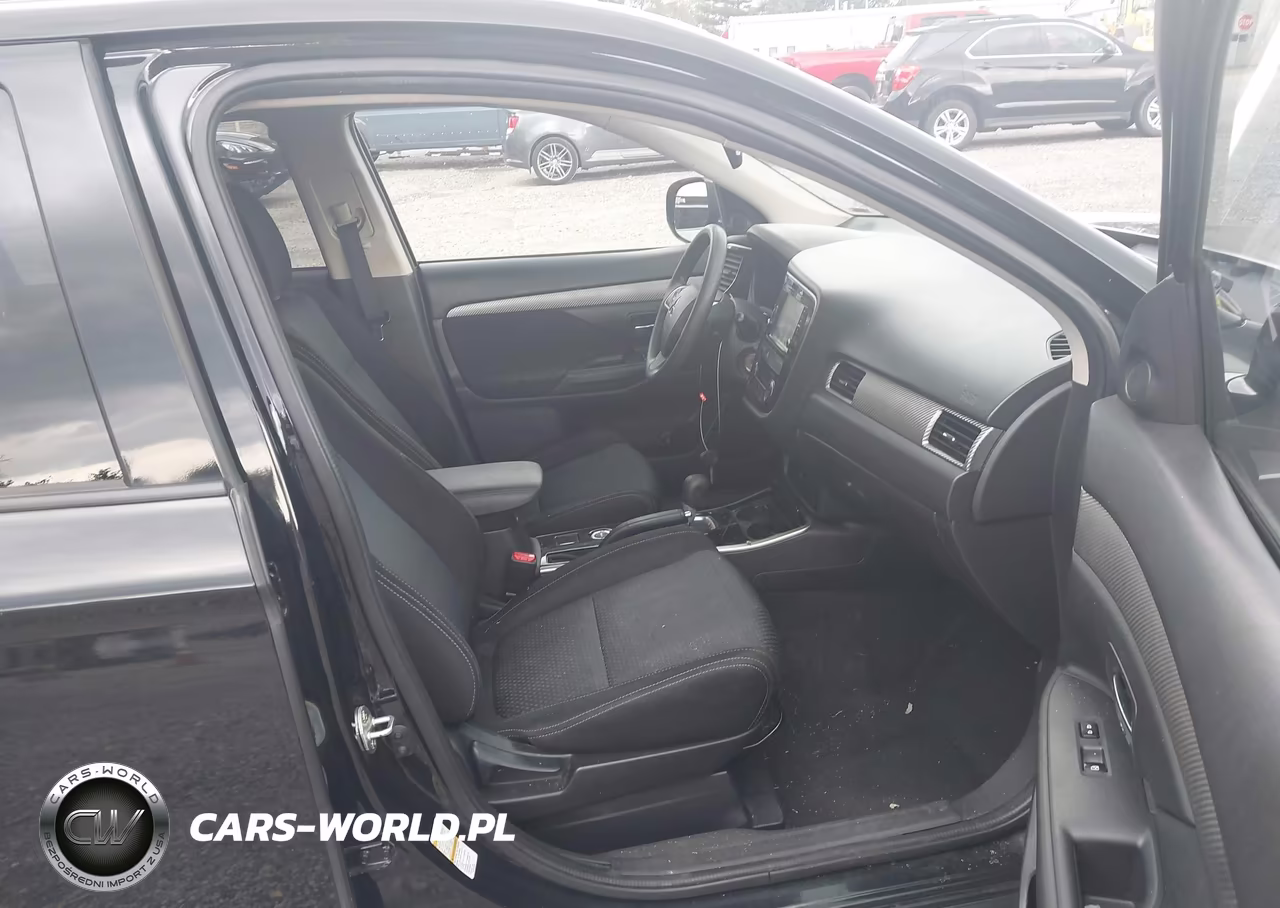 2018 Mitsubishi Outlander Es VIN:JA4AZ3A33JJ000682 - 5