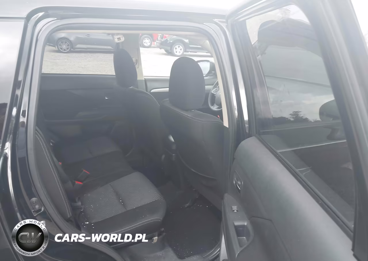 2018 Mitsubishi Outlander Es VIN:JA4AZ3A33JJ000682 - 8