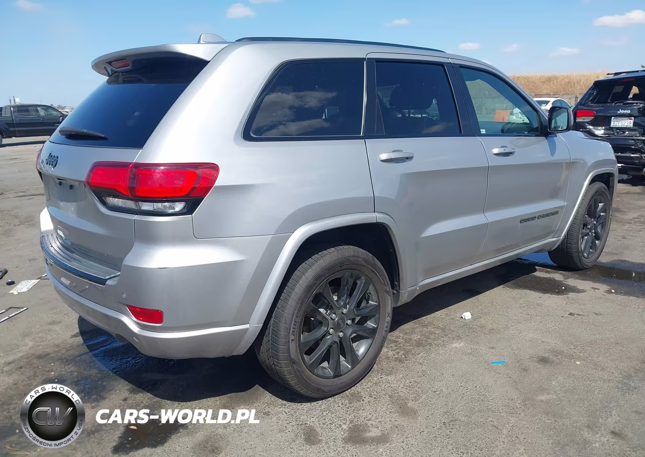 2018 Jeep Grand Cherokee Altitude 4X2 VIN:1C4RJEAG1JC408035 - 4