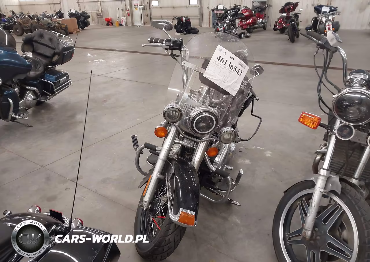 2011 Harley-Davidson Flstc VIN:1HD1BW515BB010581 - 5