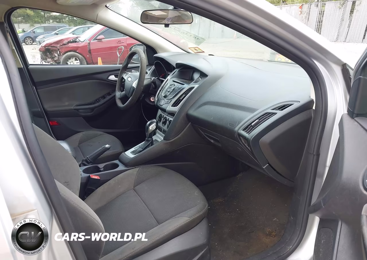 2013 Ford Focus Se VIN:1FADP3F21DL341215 - 5