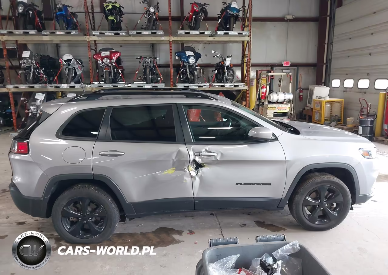 2021 Jeep Cherokee Altitude 4X4 VIN:1C4PJMLB7MD240449 - 12