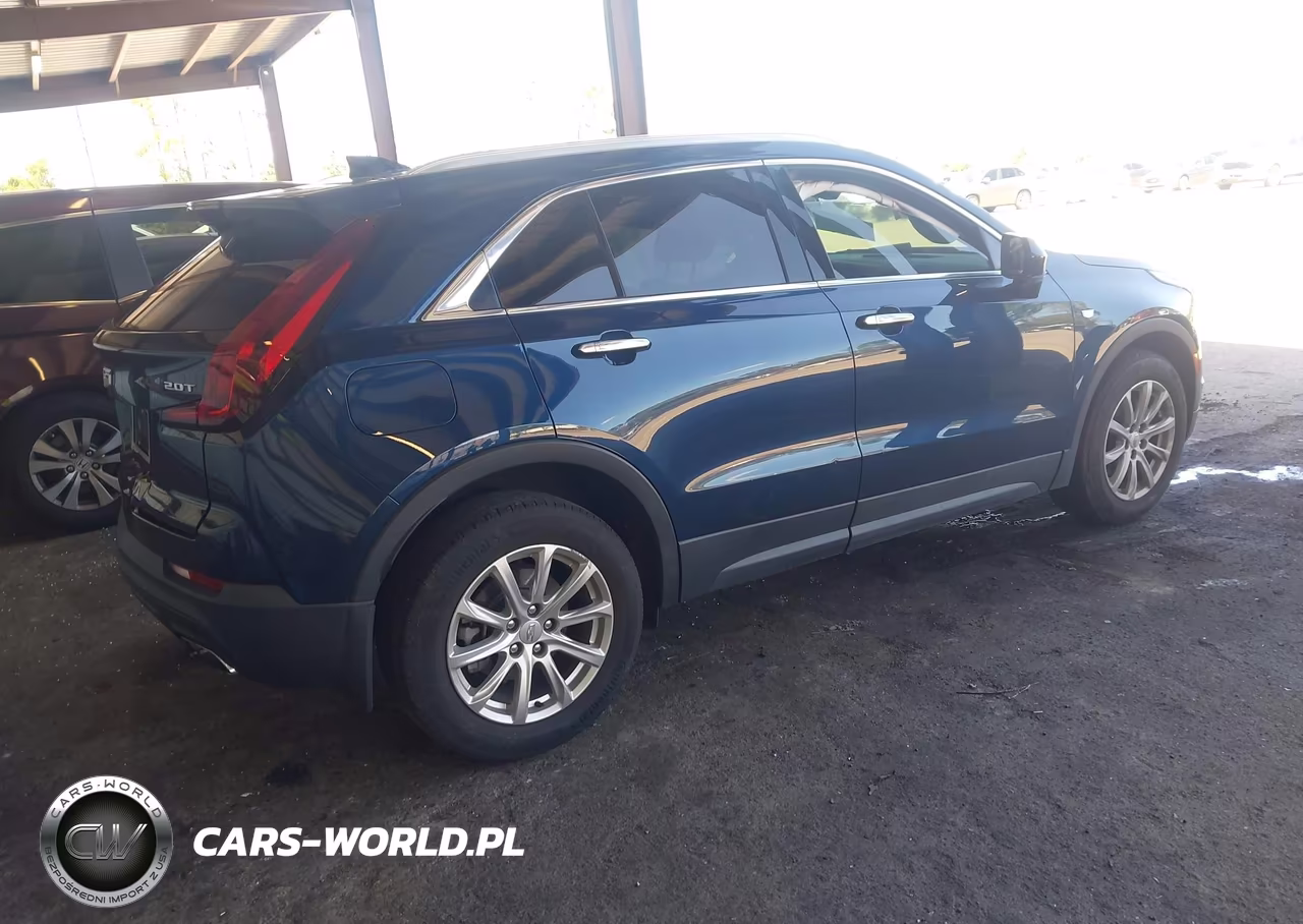 2019 Cadillac Xt4 Luxury VIN:1GYAZAR46KF229637 - 4