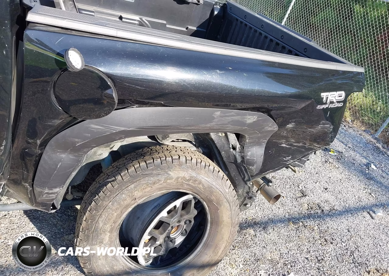 2024 Toyota Tacoma Trd Off Road VIN:3TMLB5JN9RM030137 - 11