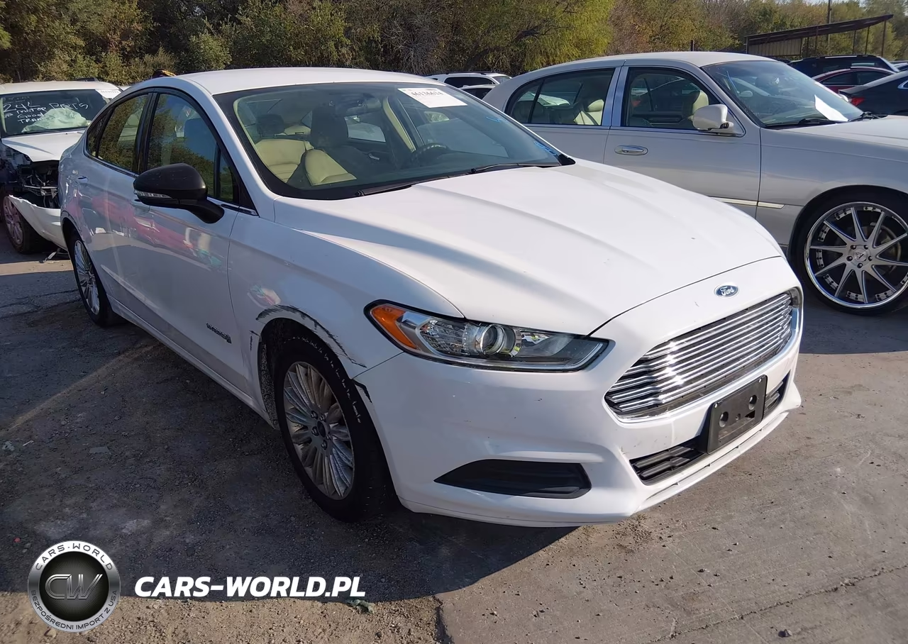 2015 Ford Fusion Hybrid Se – zdjęcie 1 z 11