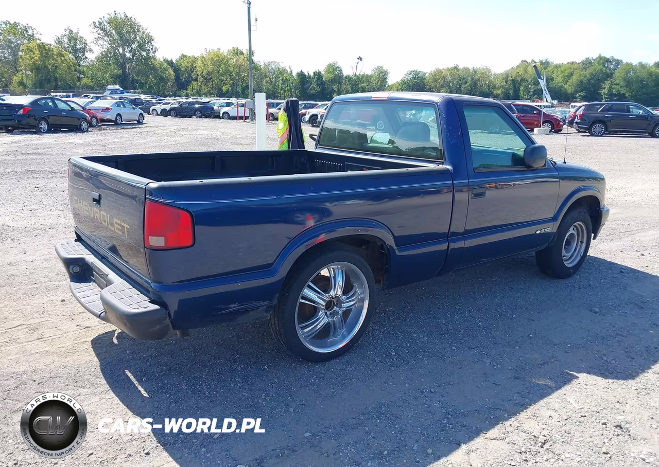 2000 Chevrolet S-10 VIN:1GCCS1447YK169054 - 4