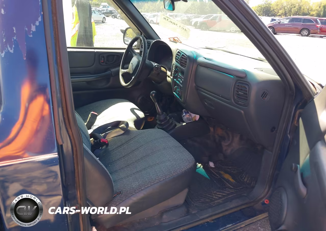 2000 Chevrolet S-10 VIN:1GCCS1447YK169054 - 5