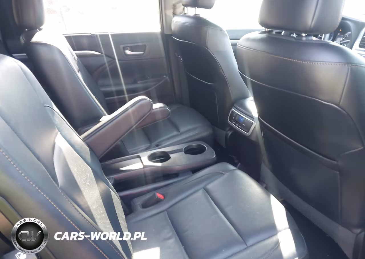 2019 Toyota Highlander Limited VIN:5TDDZRFH6KS715910 - 8