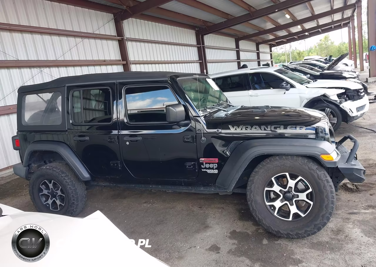 2021 Jeep Wrangler Unlimited Sport 4X4 VIN:1C4HJXDG0MW539799 - 13