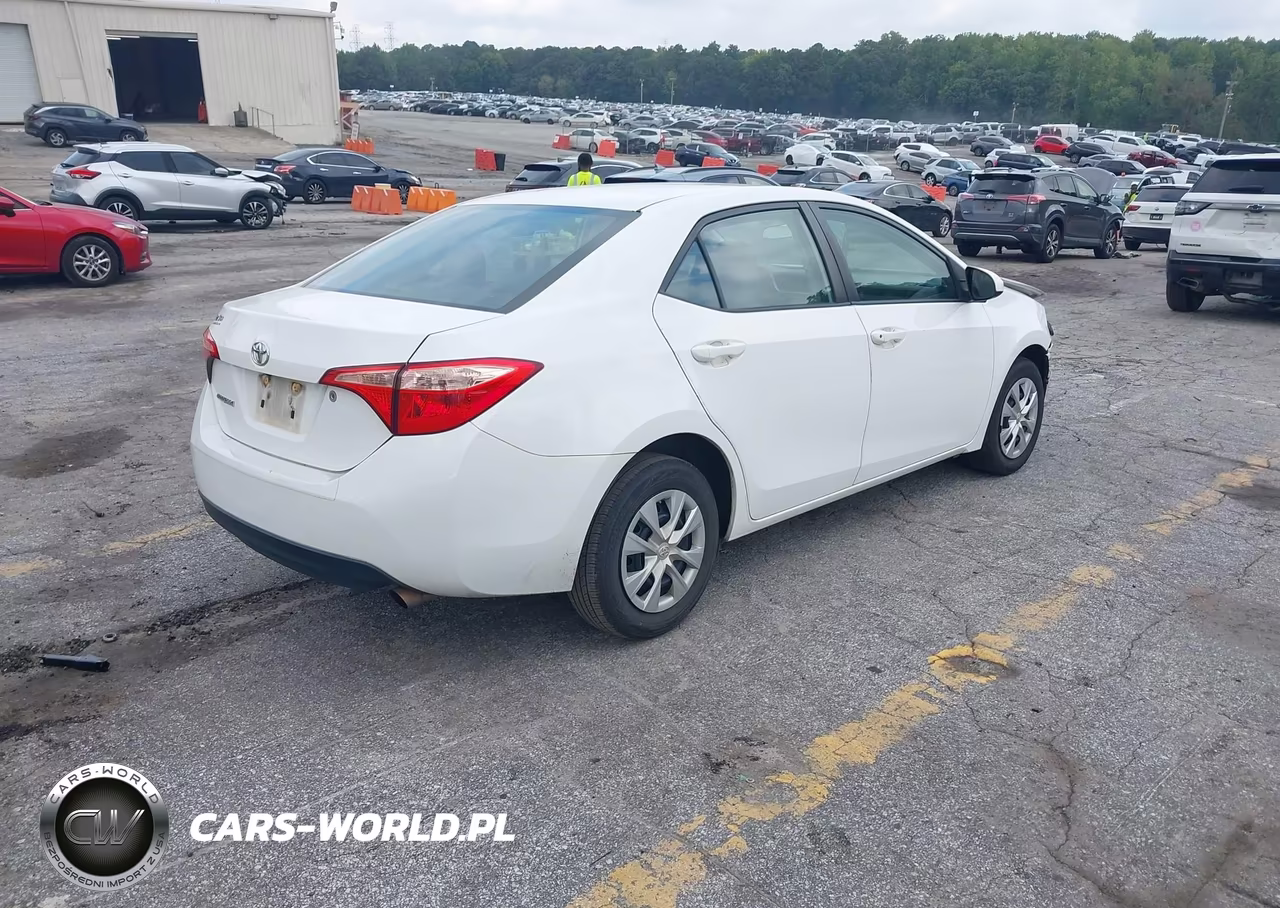 2019 Toyota Corolla L VIN:2T1BURHE5KC211527 - 4