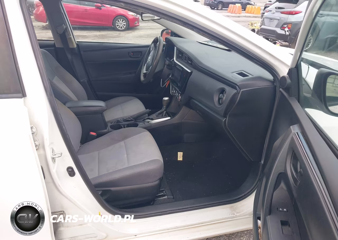 2019 Toyota Corolla L VIN:2T1BURHE5KC211527 - 5